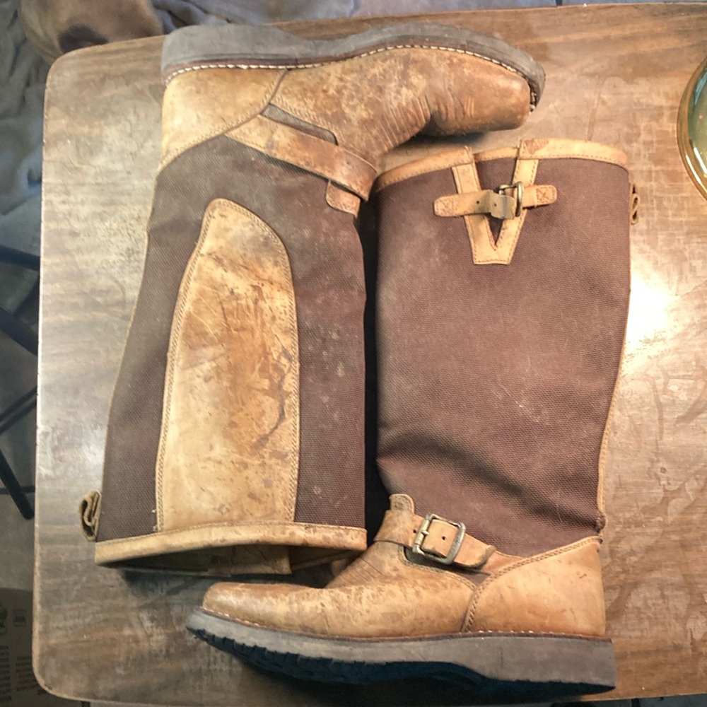 Chippewa square toe snake boots / engineer boots 9 women’s/8 men’s